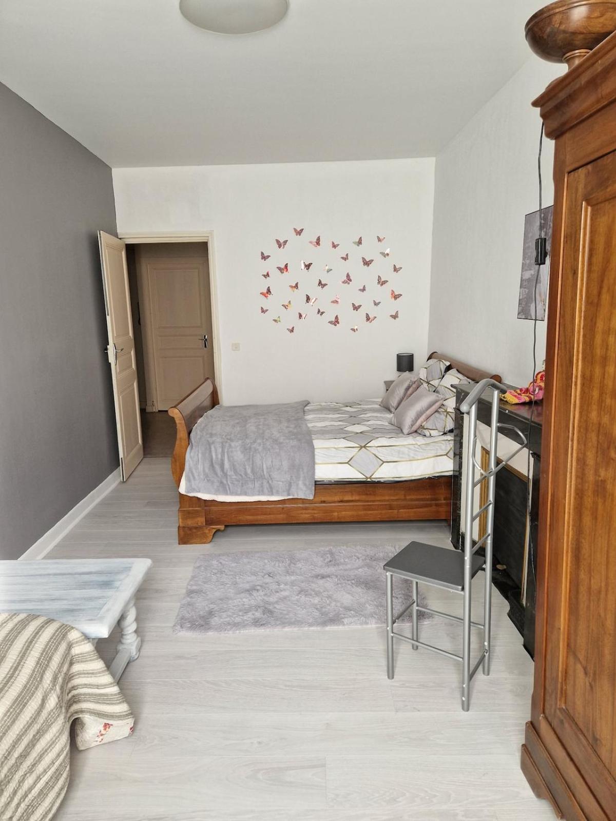 Appartement 120 M² Duplex Coeur Historique Au Calme Le Puy-en-Velay Zewnętrze zdjęcie