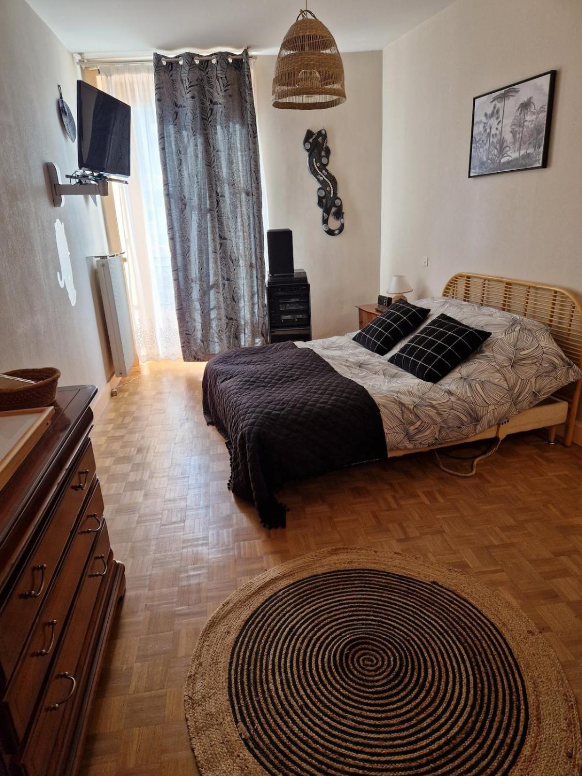 Appartement 120 M² Duplex Coeur Historique Au Calme Le Puy-en-Velay Zewnętrze zdjęcie